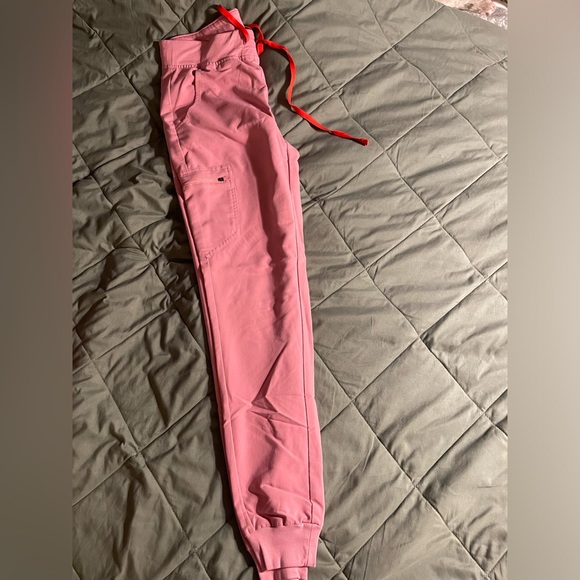 Figs sets available in multiple colors! - Picture 5 of 13